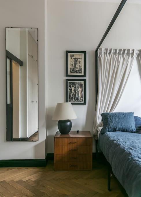 Dark Blue Apartment Βαρσοβία Εξωτερικό φωτογραφία
